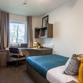 Platinum Ensuite - Image 2