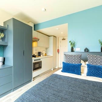 Bronze Studio - Image 1