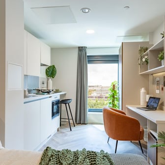 Bronze Studio - Image 1