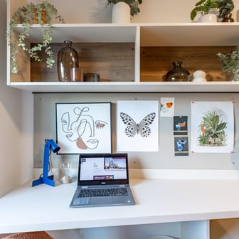 Penthouse Ensuite - Image 1