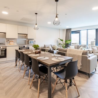 Penthouse Ensuite - Image 2