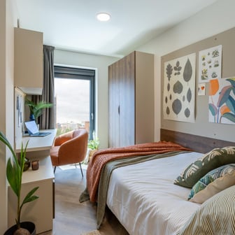 Platinum Ensuite - Image 2