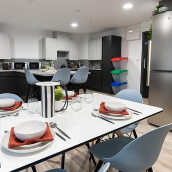 Deluxe Plus Ensuite - Image 5