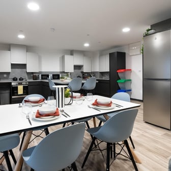 Silver Plus Ensuite - Image 8