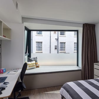 Classic Plus - Image 1