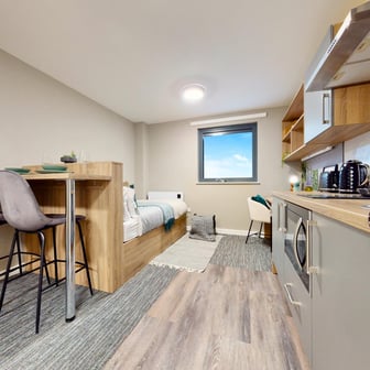 Silver Studio - Image 1