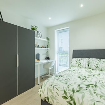 Deluxe Studio - Image 2