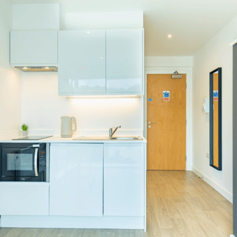 Premium Plus Studio - Image 5