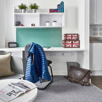 Deluxe Studio - Image 2