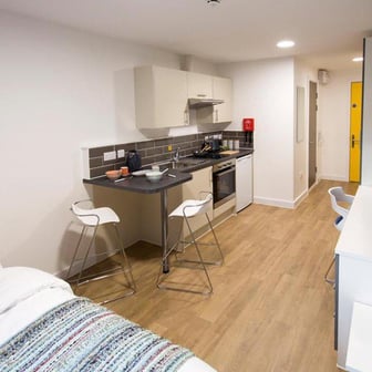 Silver Plus Studio - Image 1