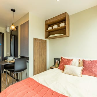 Premium Studio - Sea View - Image 3