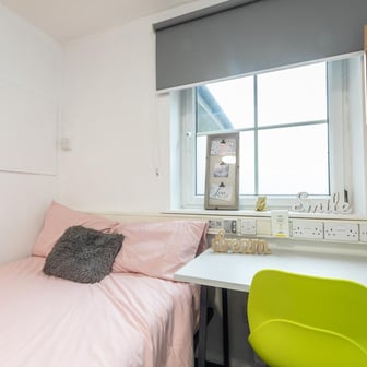 Example of a Non-Ensuite Bronze