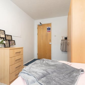 Example of a Non-Ensuite Bronze