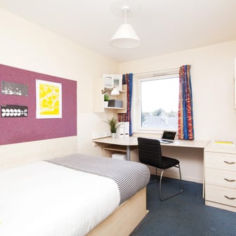 Example of Ensuite - Silver