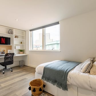 Classic Accessible Studio - Image 1