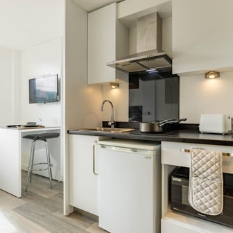 Deluxe Studio - Image 3