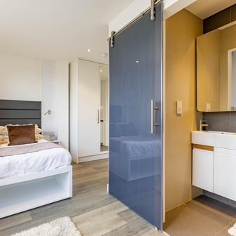 Deluxe Studio Plus - Image 2