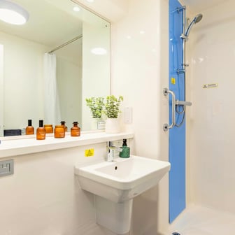 Bronze Club Studio - Image 5