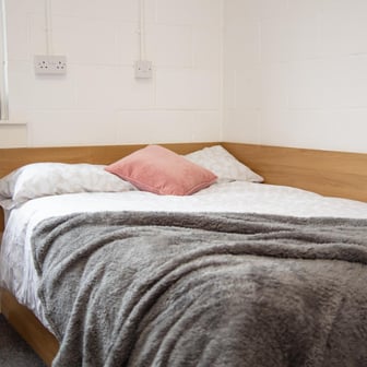 Non Ensuite - Silver - Image 5