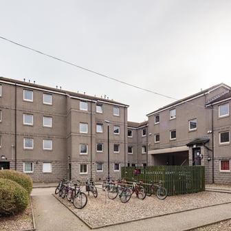 Ensuite - Silver - Image 3