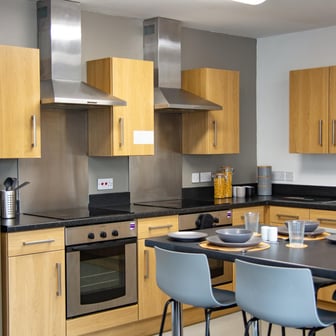 Ensuite - Silver - Image 13