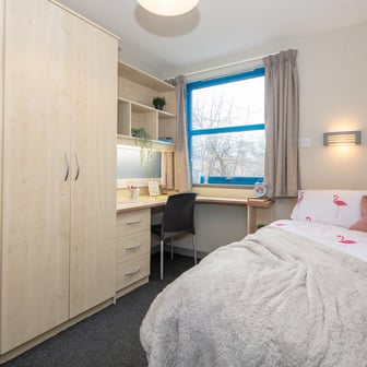 Ensuite - Gold - Image 6