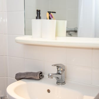 Ensuite - Gold - Image 8