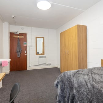 Non Ensuite - Gold - Image 7