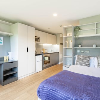 Penthouse Studio - Image 3