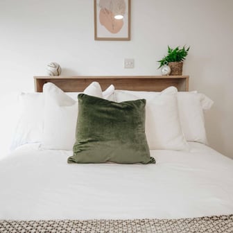 Platinum En Suite (High Floors, Washer/Dryer) - Image 3