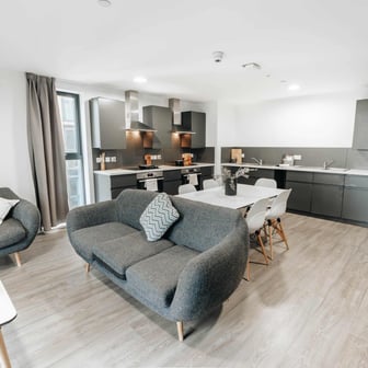 Silver En Suite (Lower Floors) - Image 4