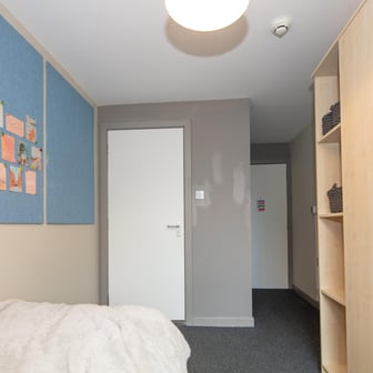 Ensuite - Bronze - Image 6