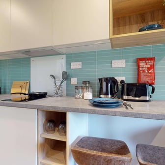 Studio Premium - Image 5