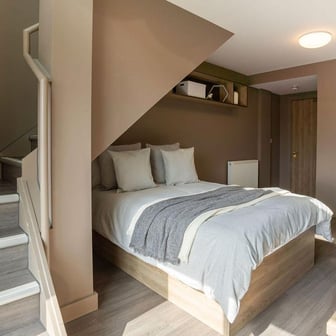 Balcony Duplex Apartment - Image 1