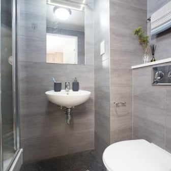 Executive Penthouse - Image 6