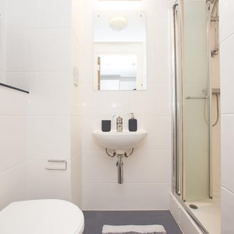 Classic Studio Penthouse - Image 5