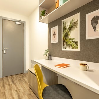 Classic Ensuite - Image 2