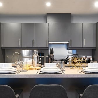 Premium 4 Bed Ensuite - Image 8