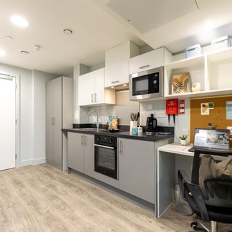 Silver Studio - Image 2