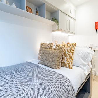 Bronze Studio - Image 1