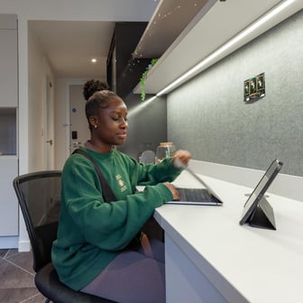 true Premium Apartment - Image 3