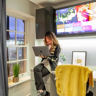 true Unique Apartment - Image 2