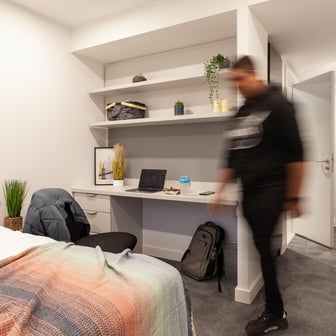 true Apartment - 5 Bedrooms - Image 1