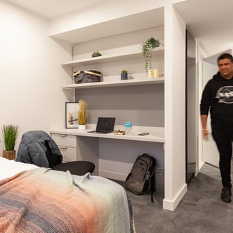 true Apartment 6-bedrooms - Image 2