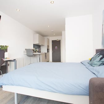 Bronze Studio - Image 1