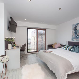 Platinum Studio - Image 1