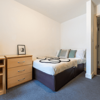 Silver Non Ensuite - Top Floor - Image 2