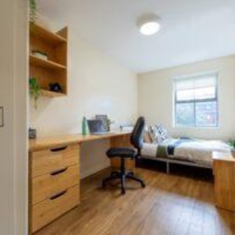 Bronze Non Ensuite - Image 2