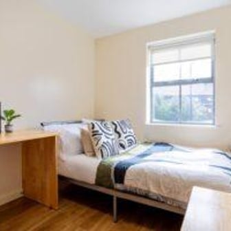 Bronze Non Ensuite - Image 1