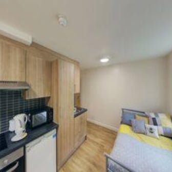 Gold Studio - Image 3